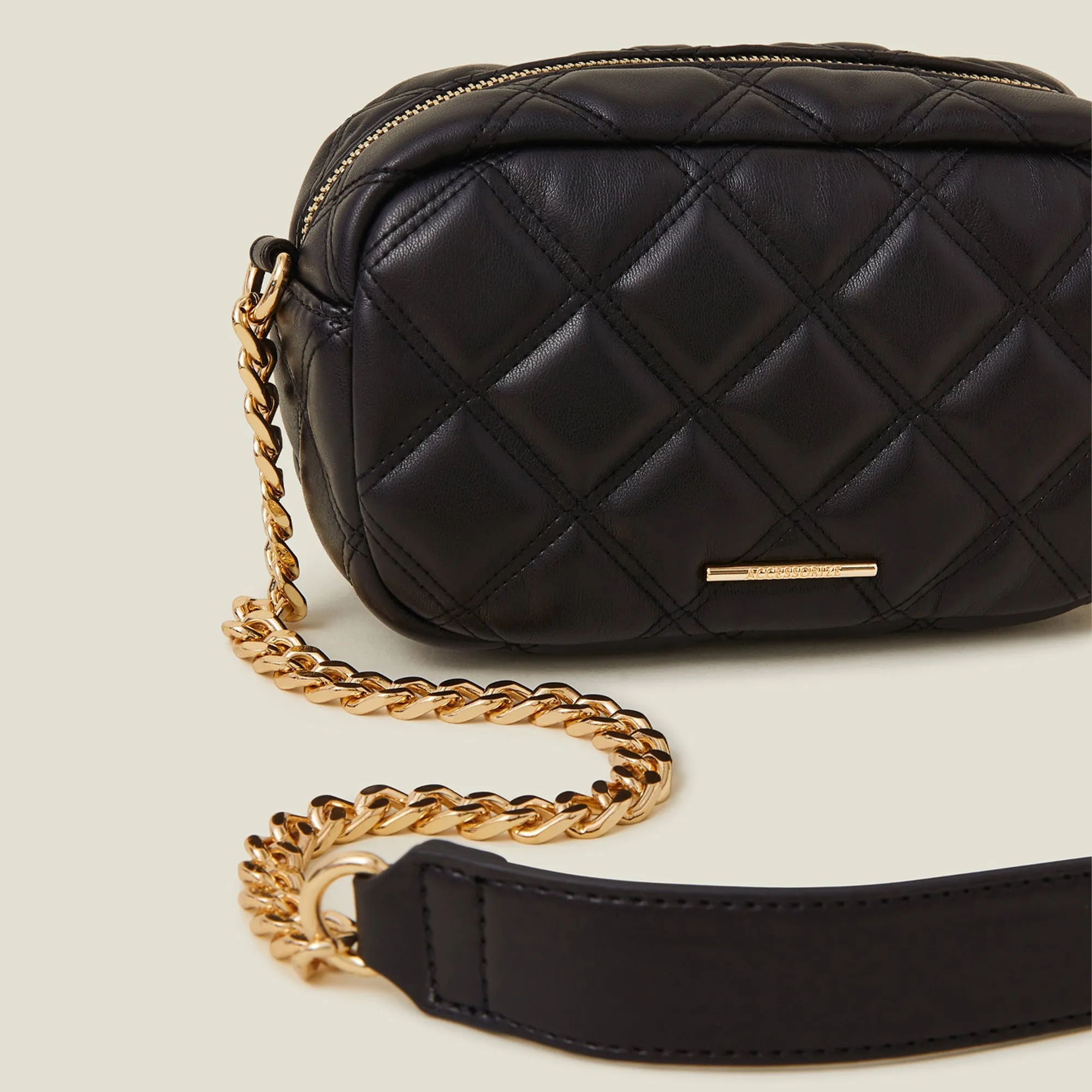 Accessorize London Women's Black Quilted Chunky Chain Camera Bag