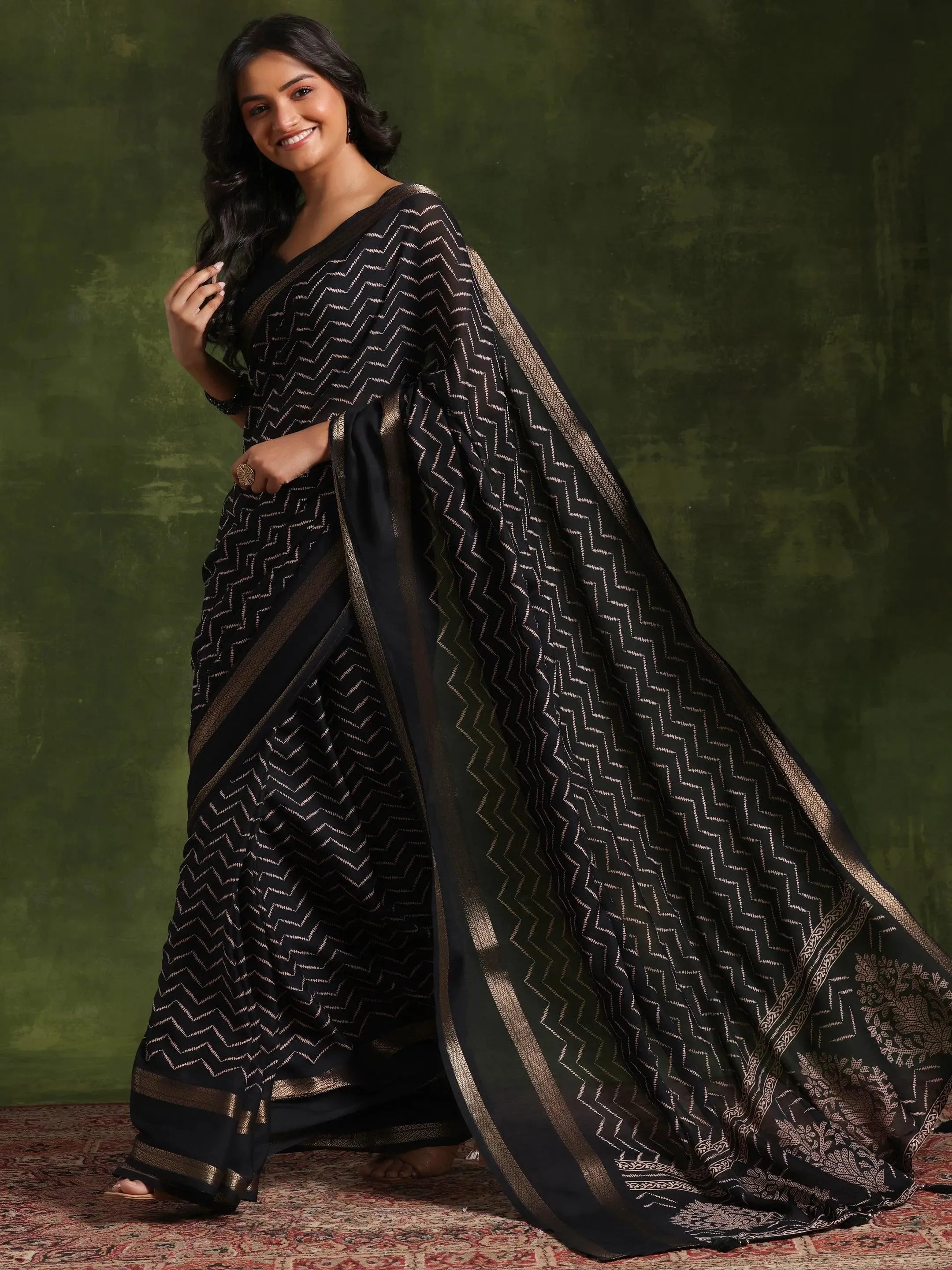 Black Printed Silk Blend Saree With Unstitched Blouse Piece