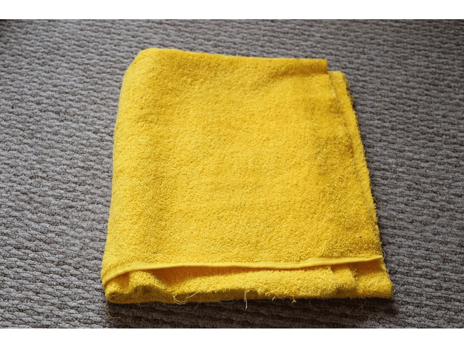 BRIGHT YELLOW  - Pure Cotton Thick LUXURY TOWELLING Fabric - 400 gsm Towels