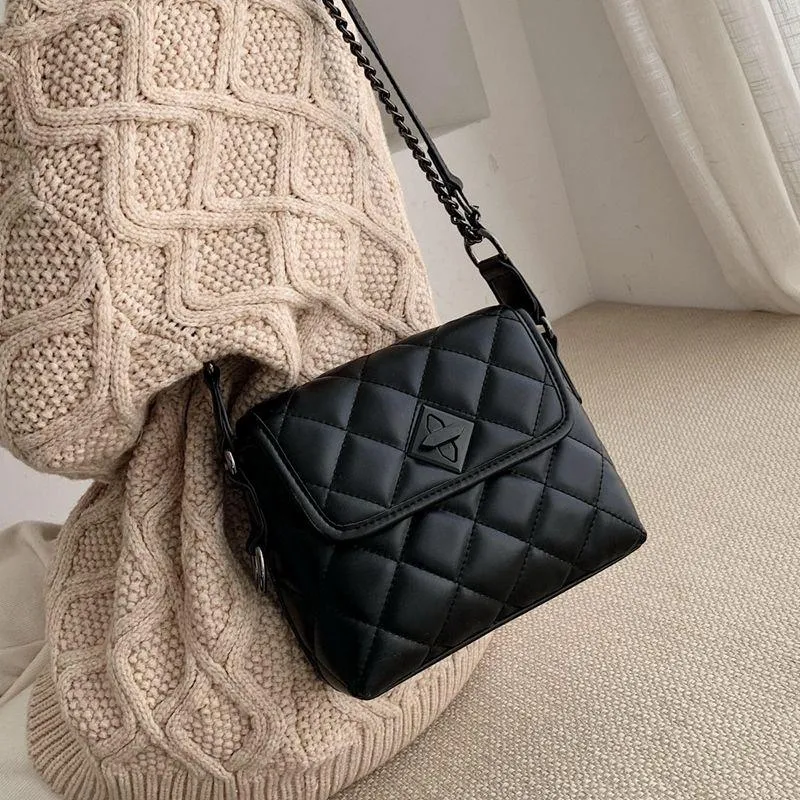 Chain Quilted Bag