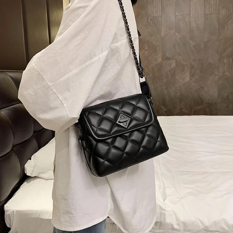 Chain Quilted Bag