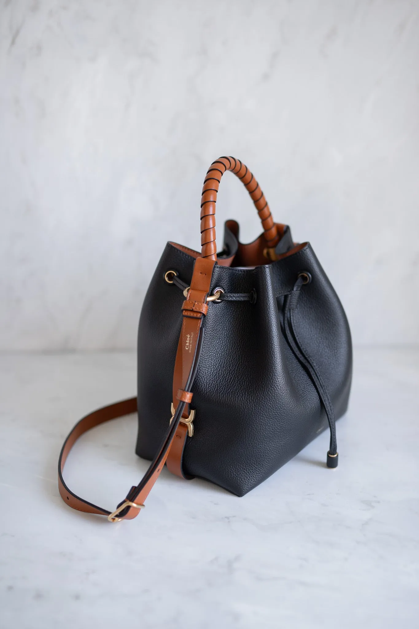 CHLOÉ BUCKET BAG