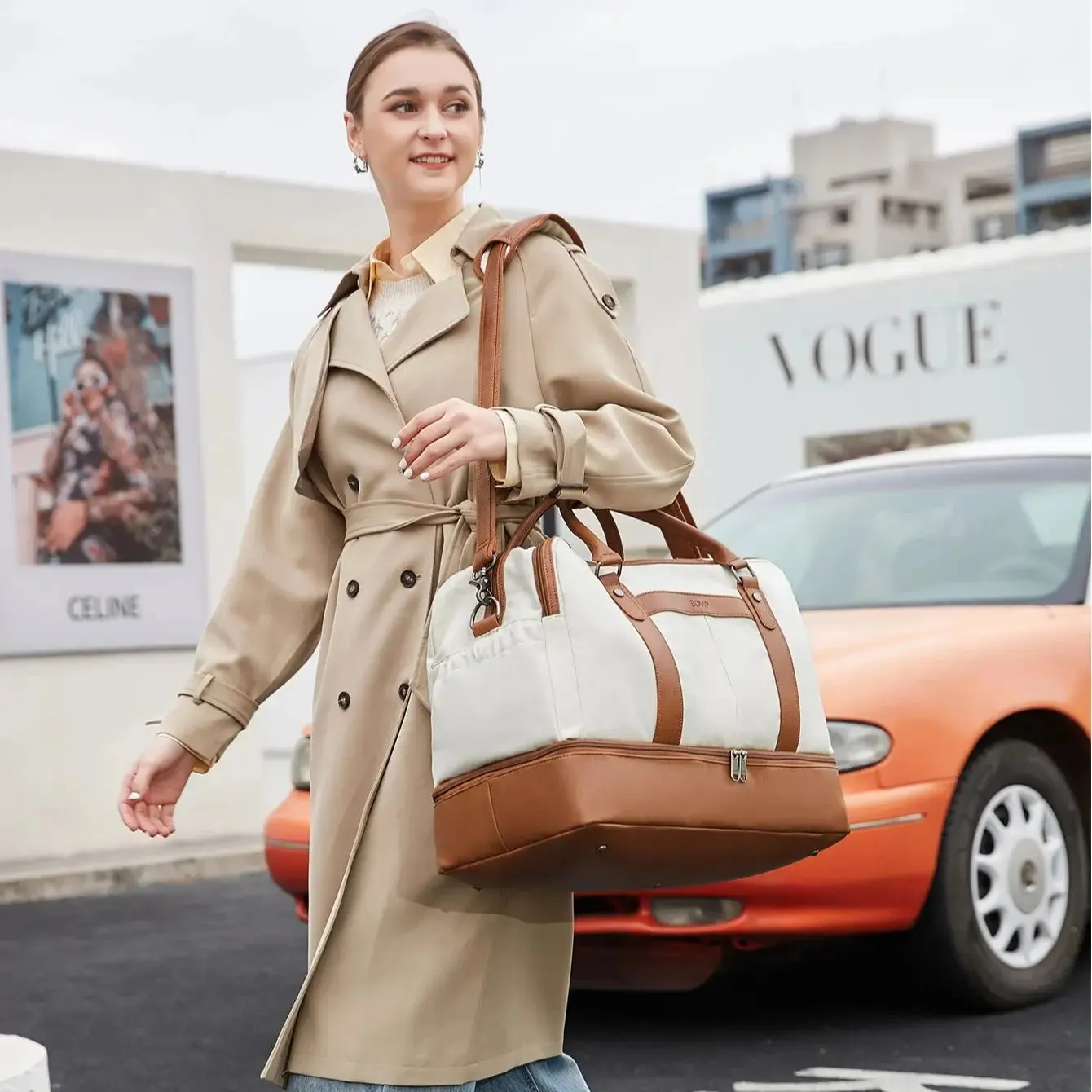 Jetsetter Charm: Elegant Canvas Weekender with Shoe Compartment