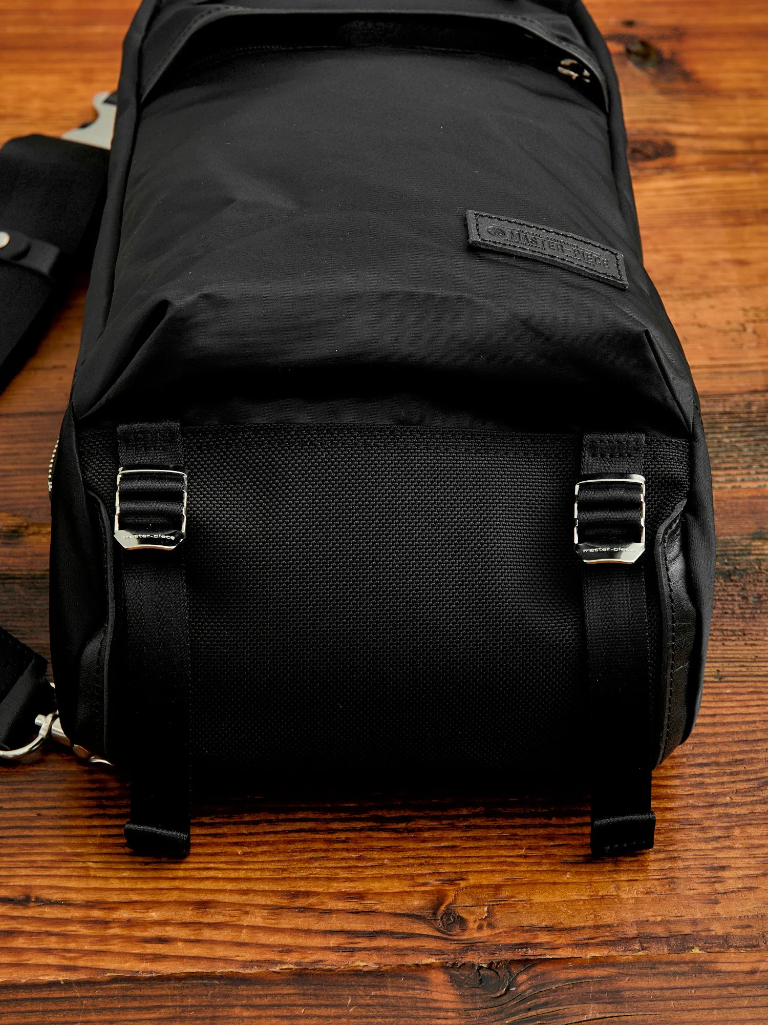 Lightning Shoulder Bag in Black