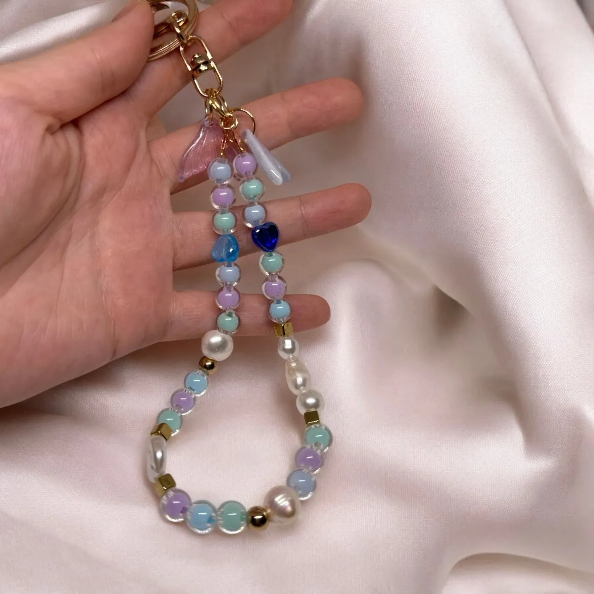 Mermaid keychain | golden clasp | pastel purple blue beaded chain | lanyard