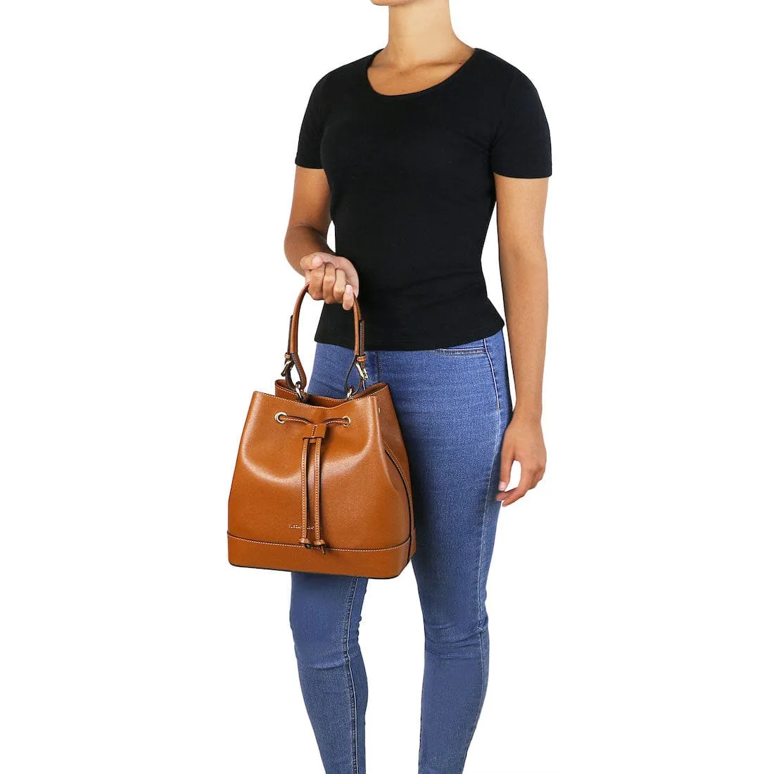 Minerva - Leather bucket bag | TL142145