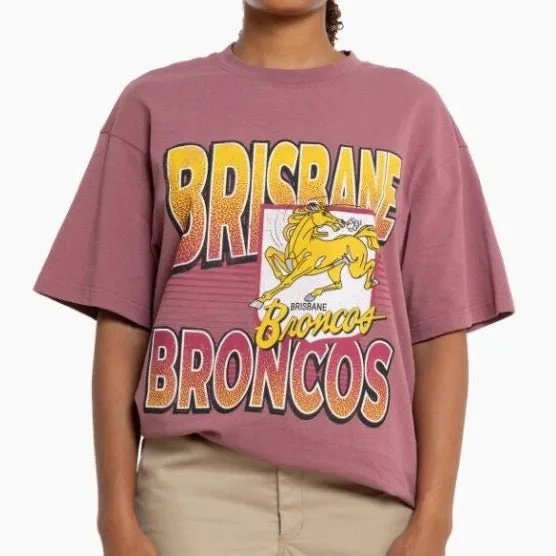 Mitchell & Ness - Brisbane Broncos Inclined Stack Tee