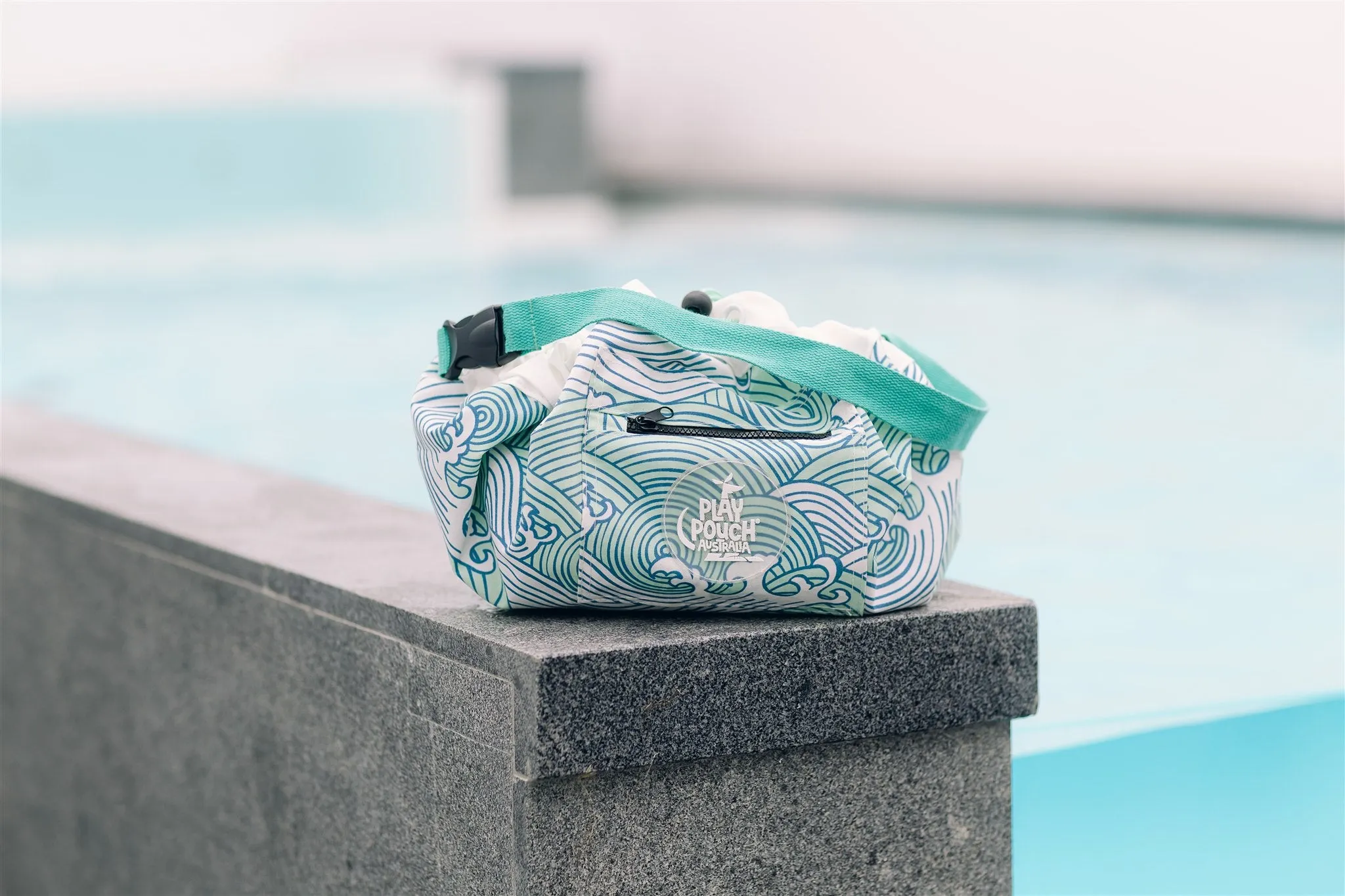 Outdoor Aqua Pouch Mini - Waves