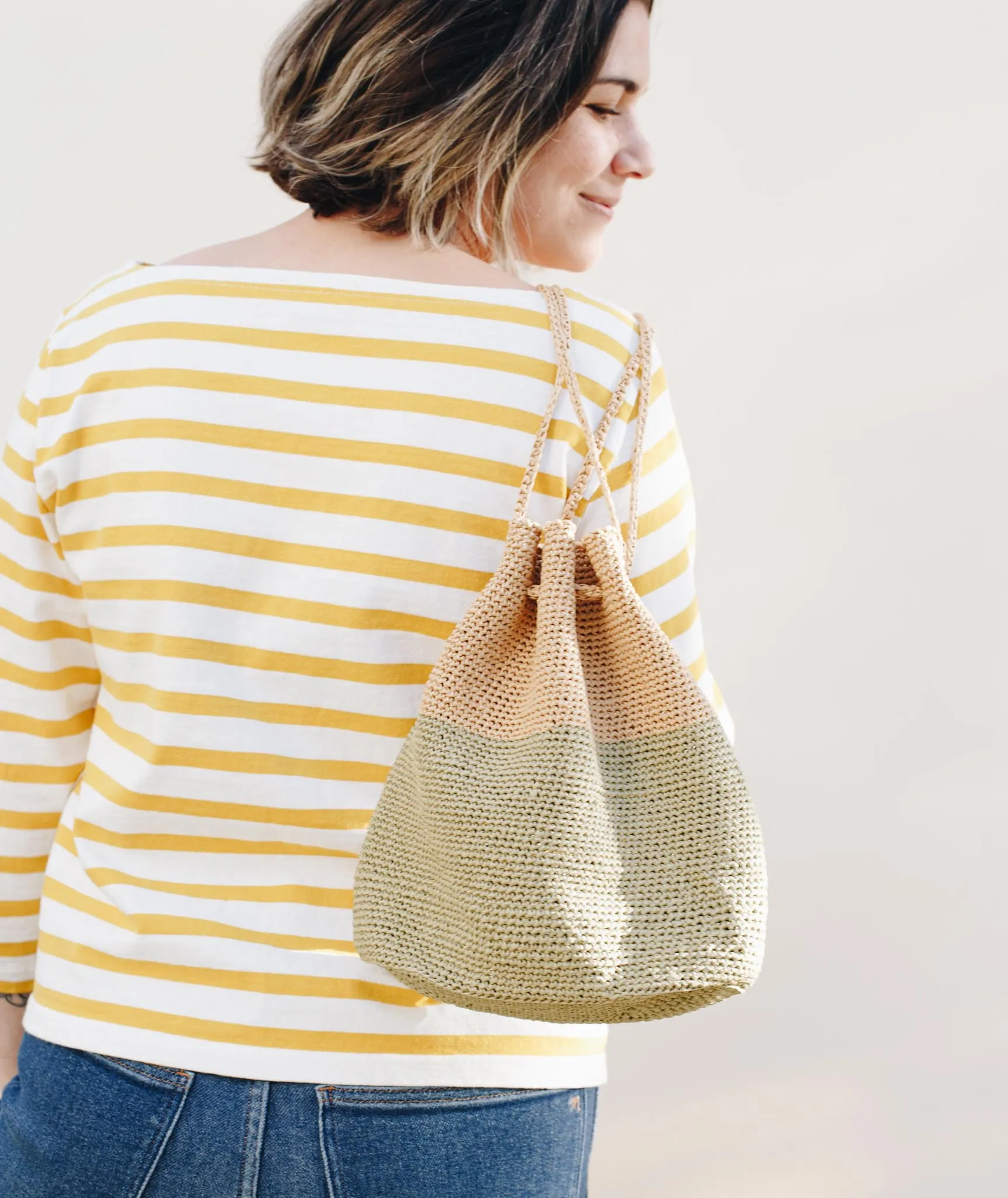 Oval Crocheted Bucket Bag Using Wool and the Gang Ra-Ra Raffia