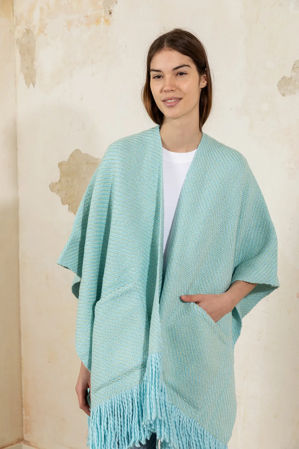 Oversized Cape Anastasia, Capri Sea