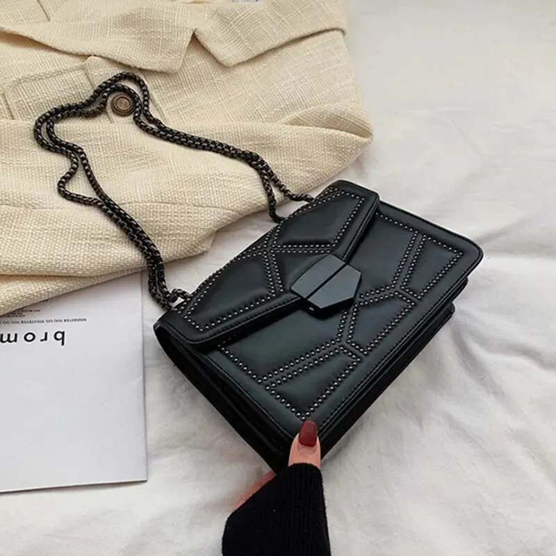 Vintage Rivet Chain Small Shoulder Bag for Women 💼✨