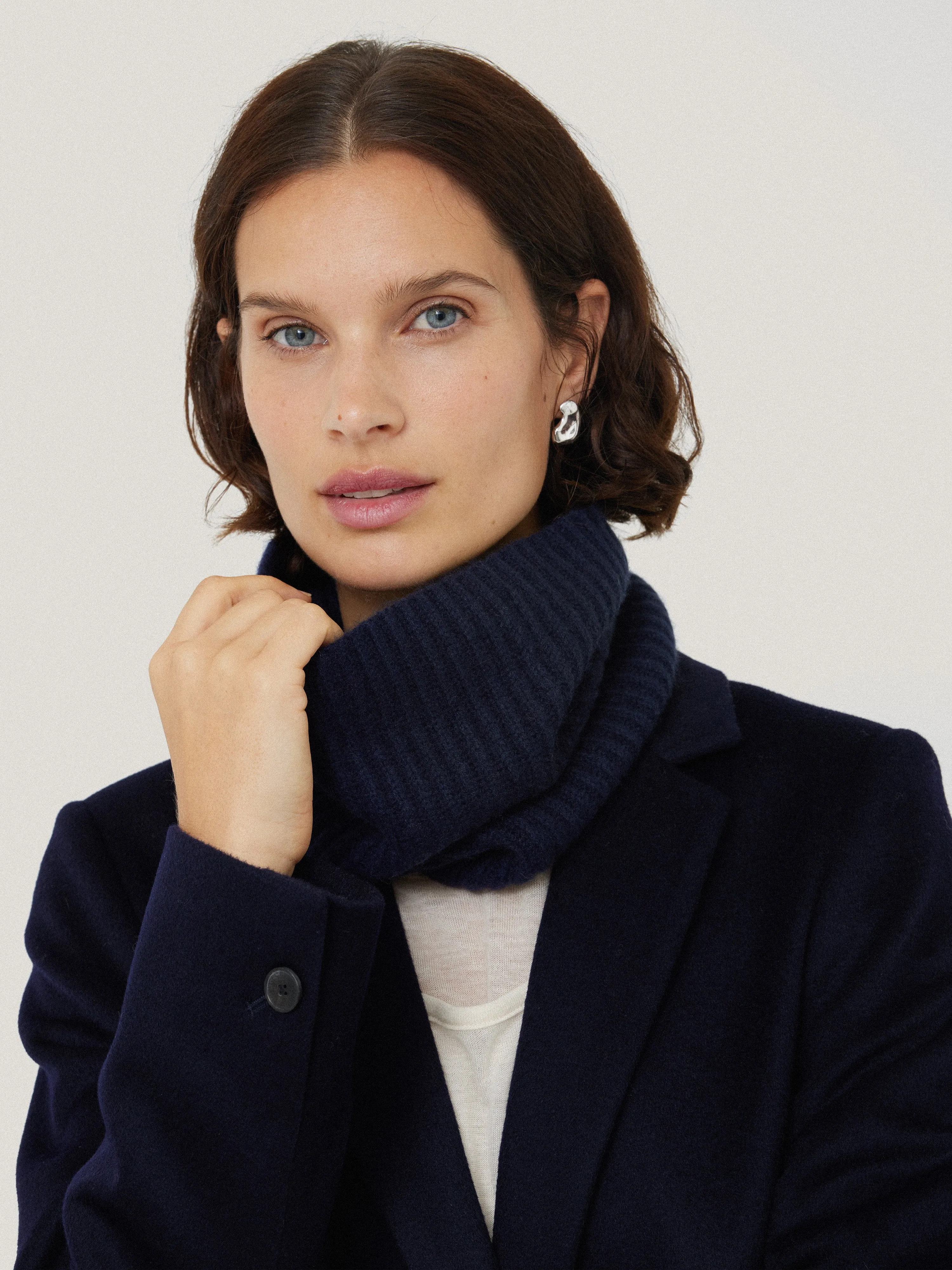 Wool Cashmere Blend Snood | Navy